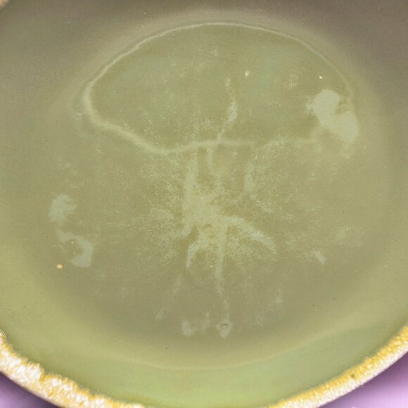 Hull Pottery Avocado Green Drip Glaze Dinner Plate 10" MCM 1960s - Picture 5 of 7